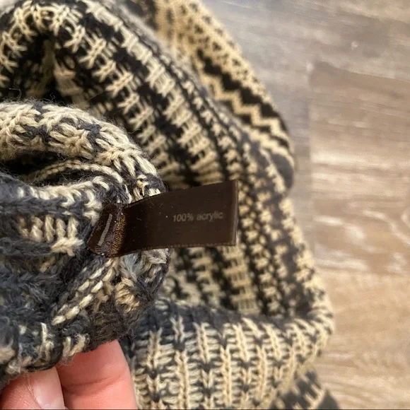 THE LIMITED Poncho Fair Isle Print Knit Medium - Picture 6 of 6